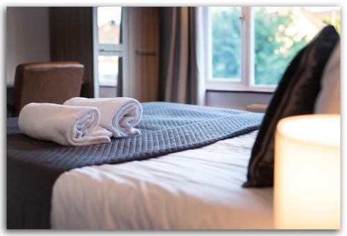 Apartamento Beautiful 3 Bed House In Maidstone
