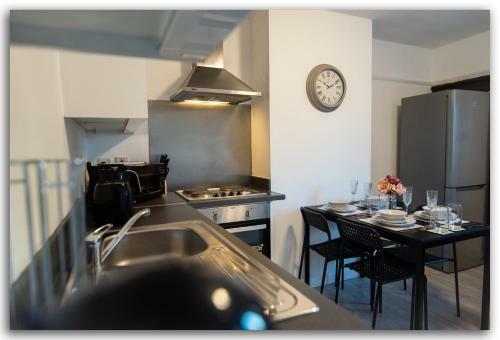 Apartamento Beautiful 3 Bed House In Maidstone