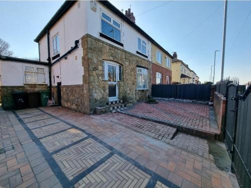 Relaxed Double Bed With Private Bathroom, Parking, Wifi And Garden.