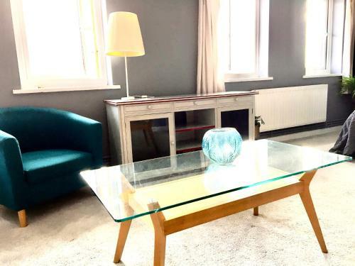 Hostal Family Room - Spacious Place With Full Kitchen