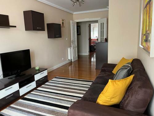 Apartamento Piso En El Centro De Laredo A Pie De Playa