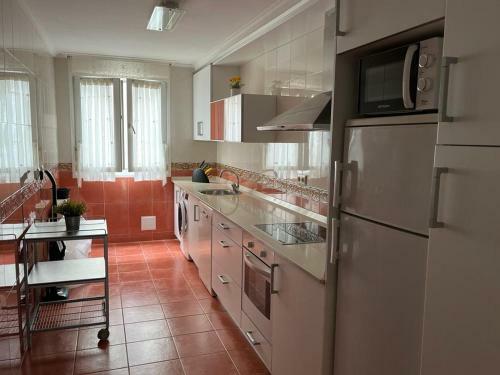 Apartamento Piso En El Centro De Laredo A Pie De Playa