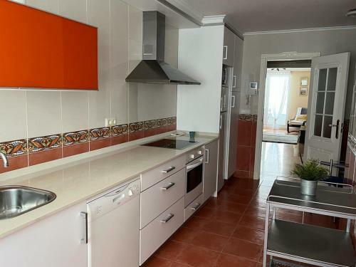 Apartamento Piso En El Centro De Laredo A Pie De Playa