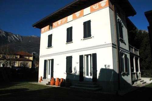 Bed & Breakfast Villa I Pavoni Lake & Luxury