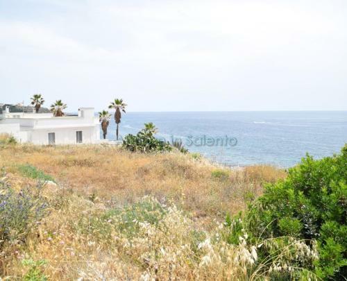H251 Independent House Sea View With Parking