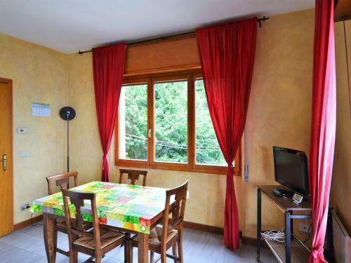 Apartamento Property In Maccagno Con Pino E Veddasca Va