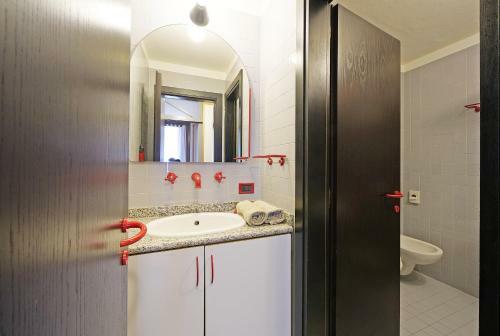 Iflat Colorful Apartment With A Beautiful View
