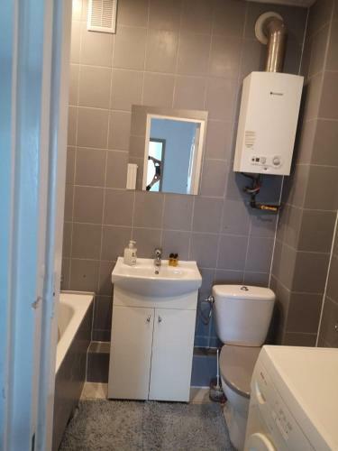 Apartment Theatre Polski