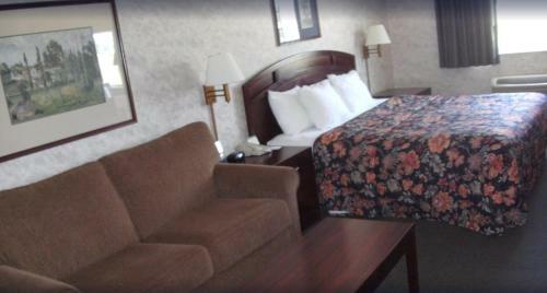 Hotel Colfax Inn By Marifah