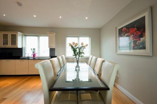 Jameson Court Apartments