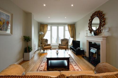 Jameson Court Apartments