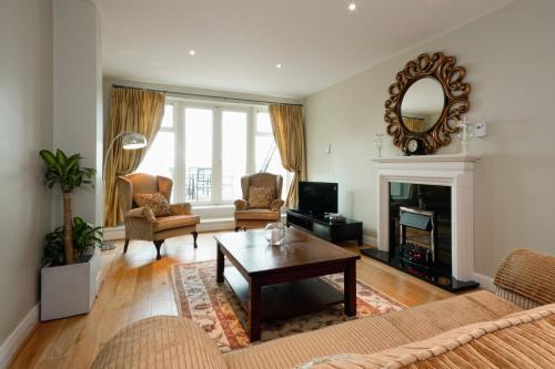 Jameson Court Apartments