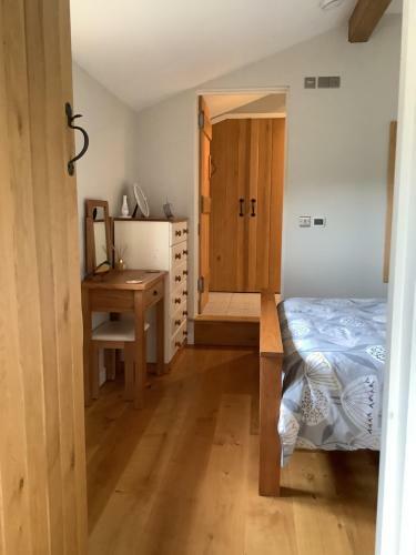 Woodcutters Barn For 2, Beautiful View, Ledbury