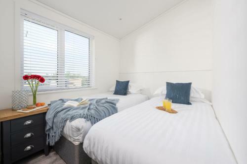 Lavender Lodge, 8 Roadford Lake Lodges