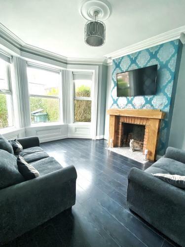 Gorgeous 3 Bedroom Victorian Townhouse