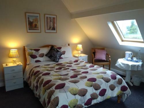 Twin Oaks Bed & Breakfast