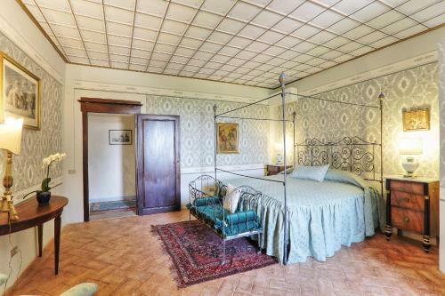 Bed & Breakfast Charming Villa Marcialla