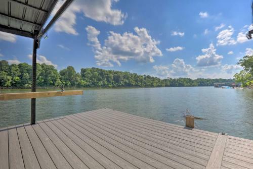 Waterfront Harrodsburg Retreat With Boat Dock!