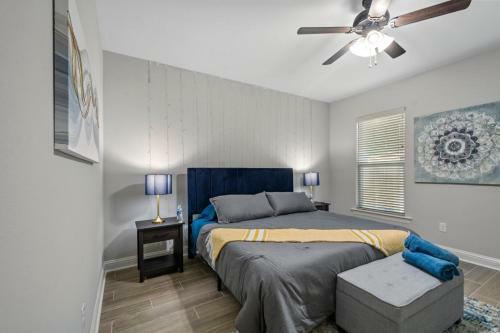 Central, New & Modern: Your Space Away From Home!!