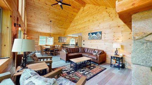 Scoot Cabin