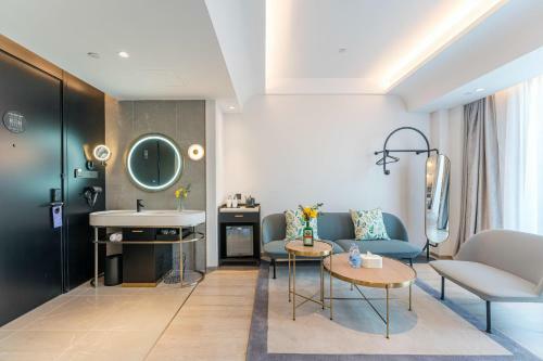 Atour Light Music Hotel Suzhou Panmen Ancient Canal