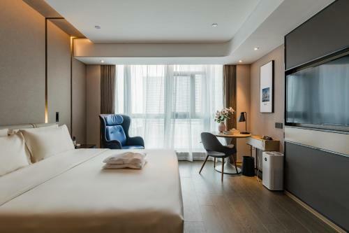 Atour Hotel Suzhou North High-speed Railway Station