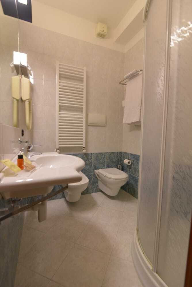 Hotel Airone