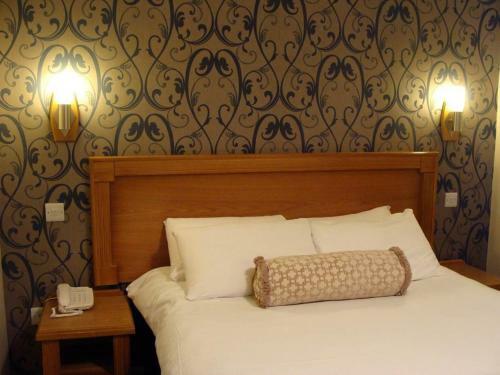 Creighton Hotel