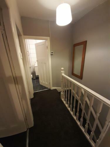 Cosy 4 Bed House 15 Min To Manchester Centre