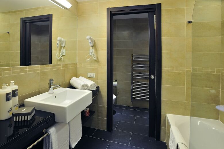 Hotel Falconara Charming House & Resort