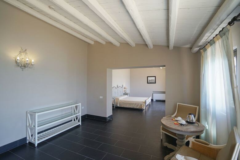 Hotel Falconara Charming House & Resort