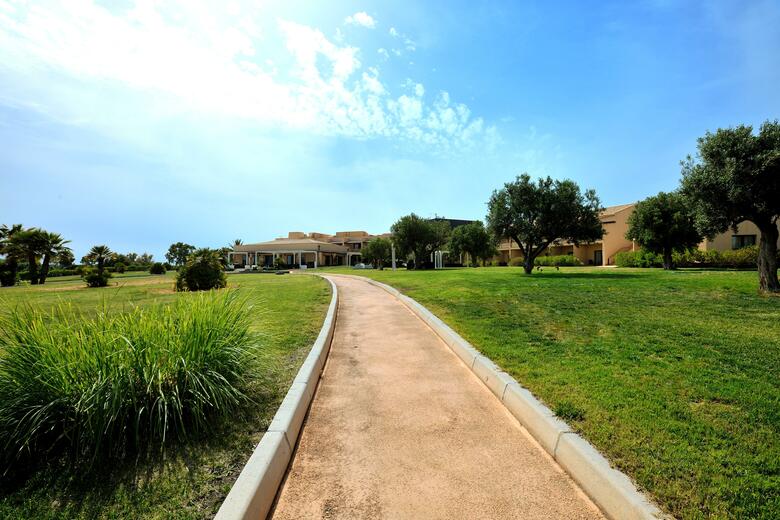 Hotel Falconara Charming House & Resort