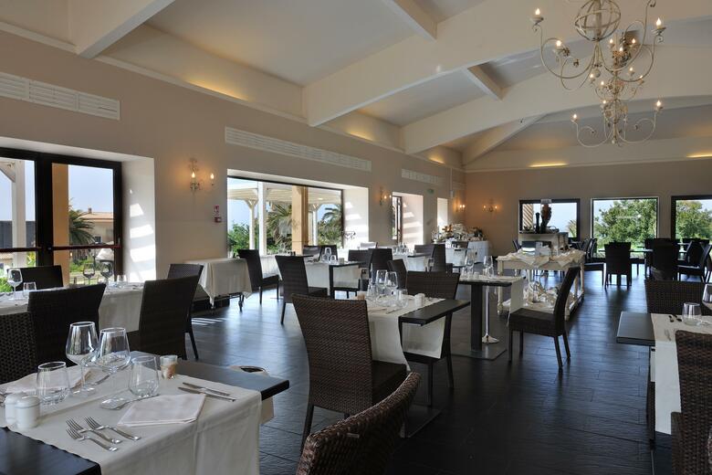 Hotel Falconara Charming House & Resort