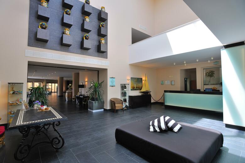 Hotel Falconara Charming House & Resort