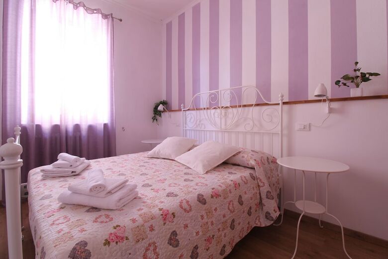 Hostal B&B La Rocca