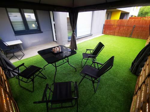 Apartament Z Ogr�dkiem-3 Pokoje