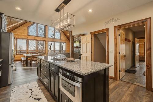 Water & Mountain Retreat