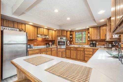 Big Dipper Lodge
