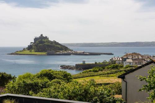 Nutshell, Marazion