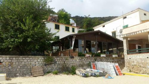 Hostal O Guarracino Rooms