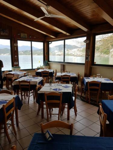 Hostal O Guarracino Rooms