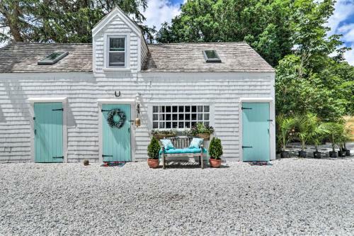 Cozy Cape Cod Carriage House About 1 Mi To Beach