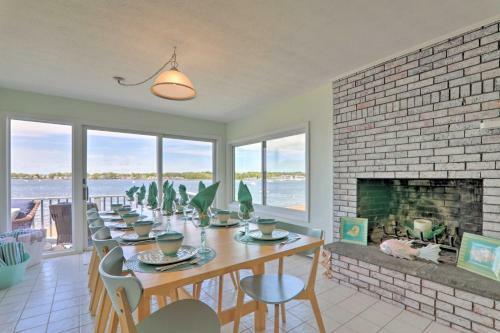 Bayfront Wareham Retreat With Private Beach!