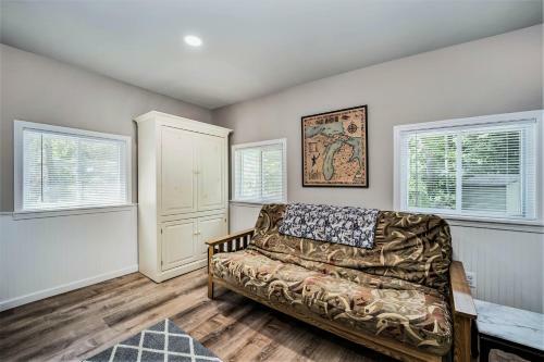 Pleasant Street Retreat