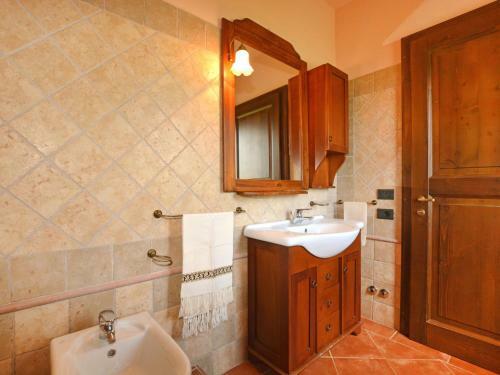 Holiday Home Casa Dei Ciliegi Gambassi
