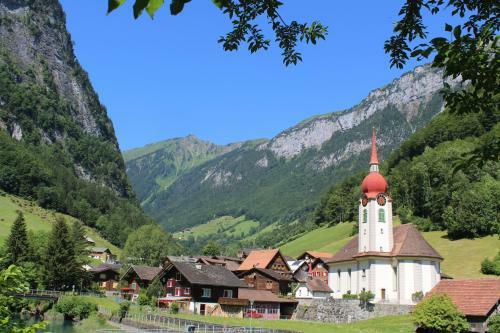 Hotel Urirotstock