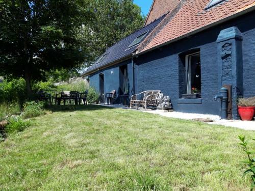 Maison De Campagne Dans Village De Nature