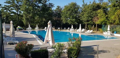 Villa Bog - Villa Con Piscina E Campo Da Tennis