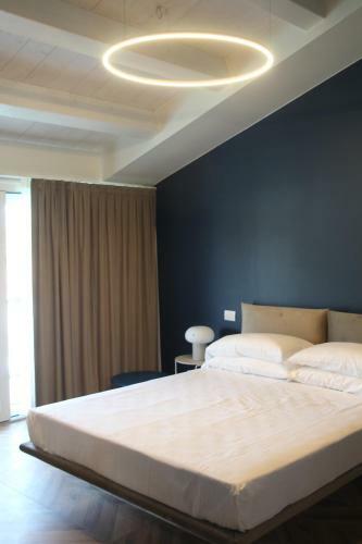 Bed & Breakfast C House Rooms Lake