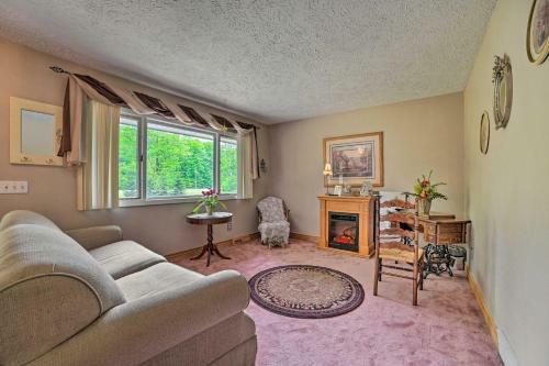 Mancelona Home With Deck, 8 Mi To Torch Lake!